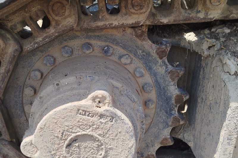 OmecoHub - Immagine NEW HOLLAND E215B